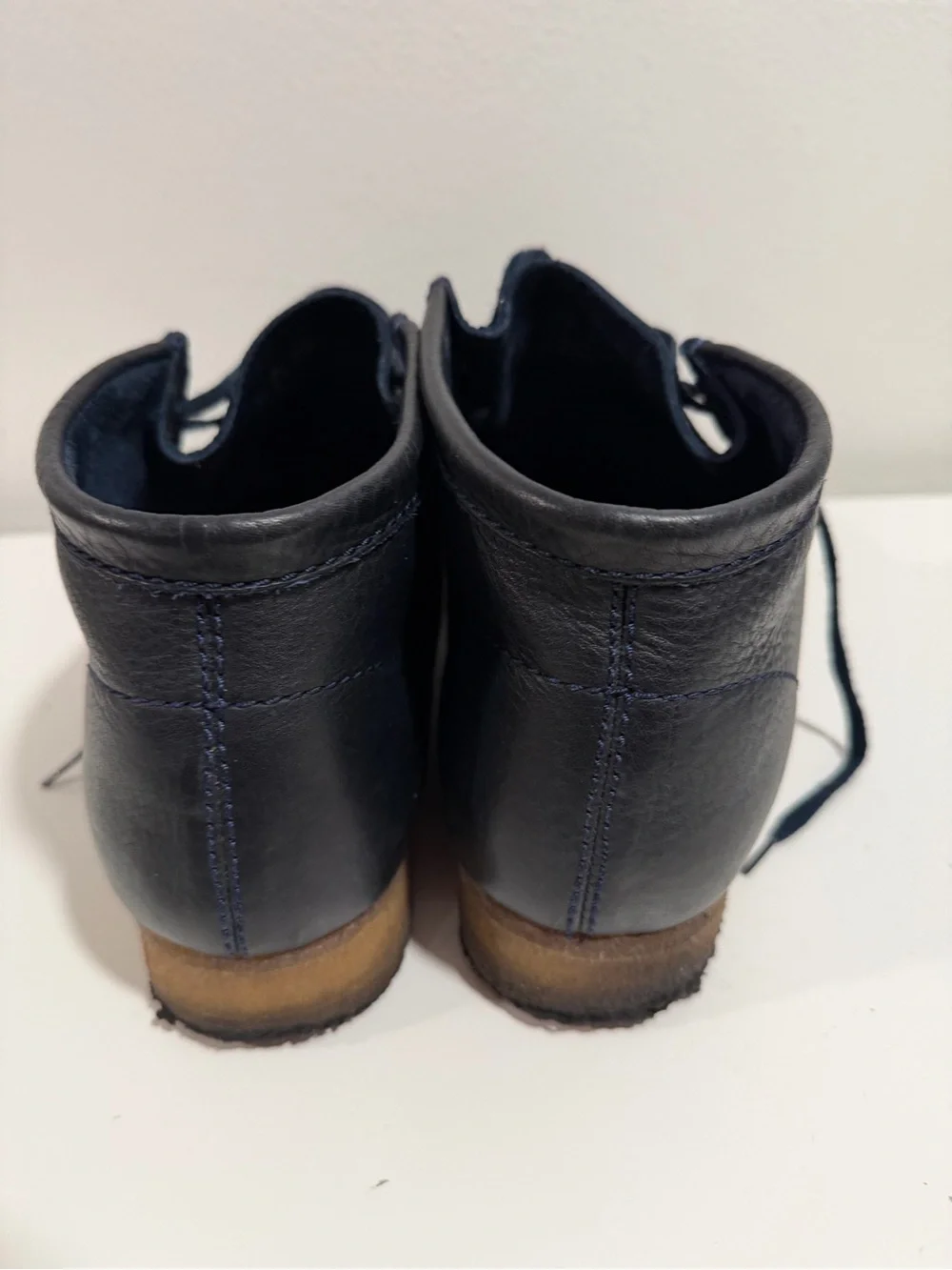 Men's Navy Leather clarks Wallabee Boots
